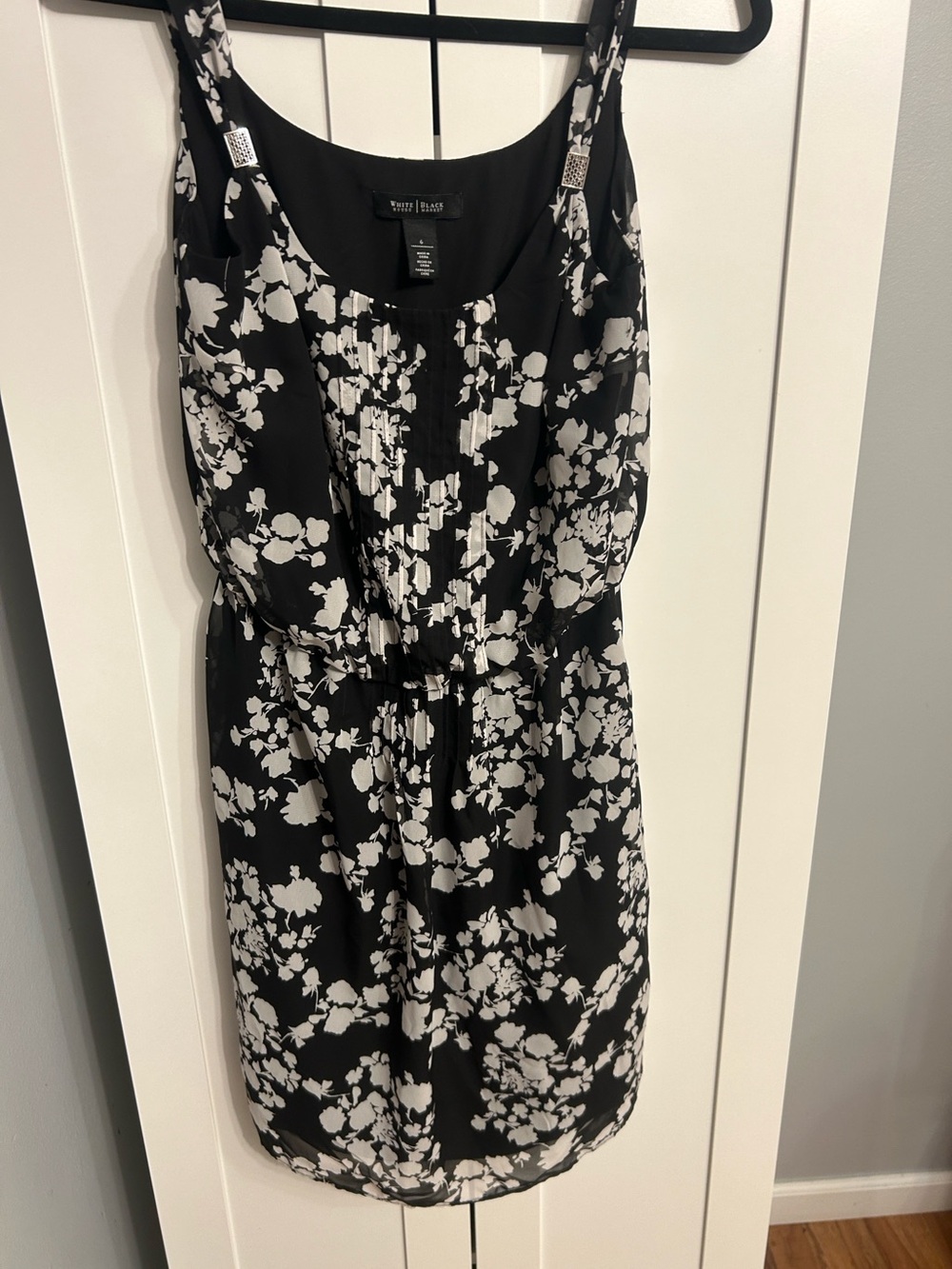 White House Black Market Black and White Floral Sleeveless Dress
